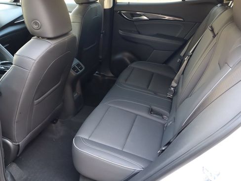 Used 2023 Buick Envision Essence FWD image 5