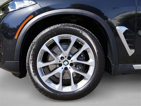 Used 2026 BMW X5 xDrive40i AWD/4WD image 29