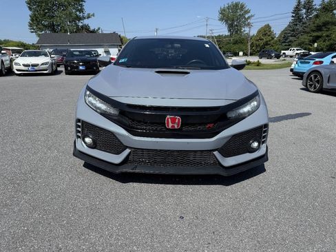 Used 2019 Honda Civic Type R image 3