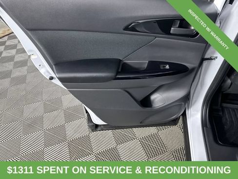 Used 2022 Mitsubishi Eclipse Cross LE FWD image 14