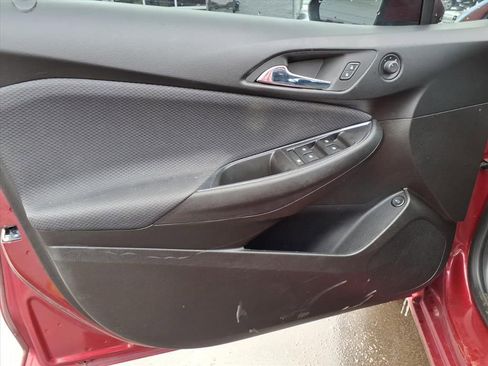 Used 2018 Chevrolet Cruze LT w/ Convenience Package FWD image 12