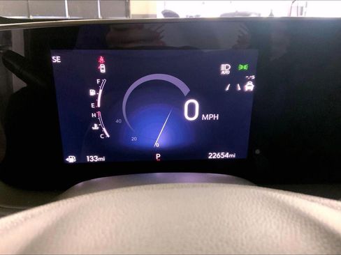 Used 2025 Buick Encore GX Preferred AWD/4WD image 22