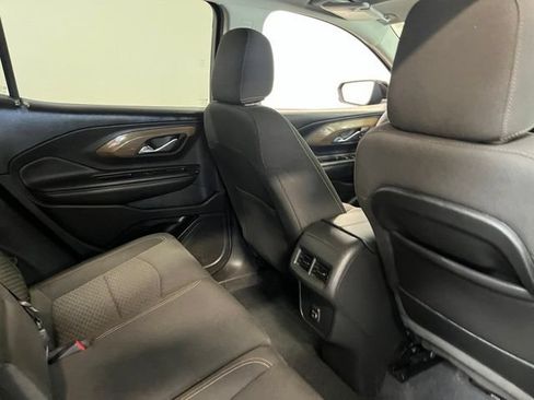 Used 2020 GMC Terrain SLE FWD image 15