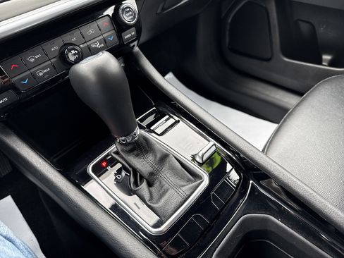 Used 2025 Jeep Compass Limited image 23