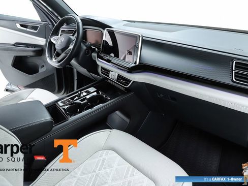 Used 2025 Volkswagen Atlas Cross Sport SEL Premium R-Line image 72