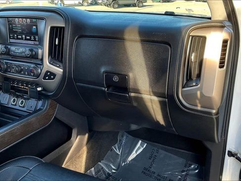 Used 2017 GMC Sierra 1500 Denali image 16