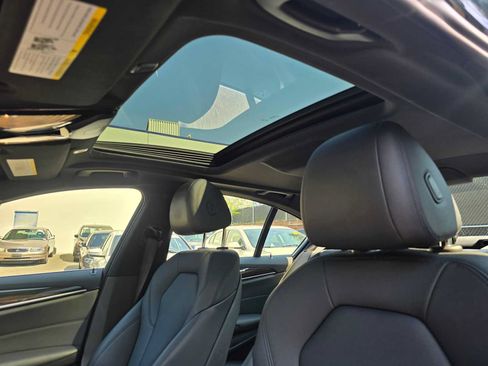 Used 2018 BMW 530i xDrive AWD/4WD image 22