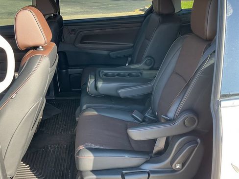 Used 2025 Honda Odyssey Elite image 10