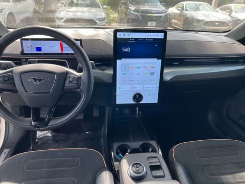 Used 2023 Ford Mustang Mach-E GT image 31