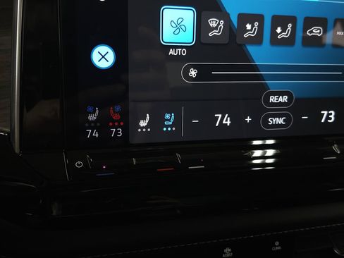 Used 2024 Volkswagen Atlas SEL Premium R-Line AWD/4WD image 31