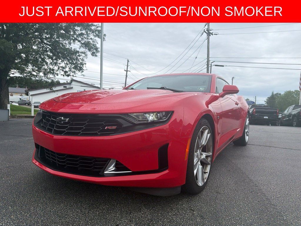 Used 2020 Chevrolet Camaro LT RWD image 8