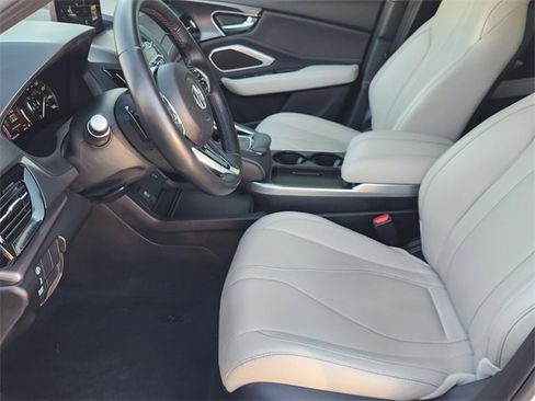 Used 2025 Acura RDX SH-AWD image 11