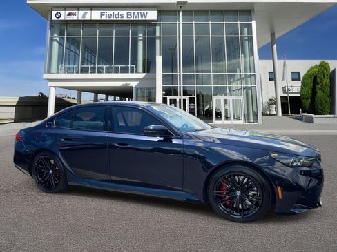 Used 2025 BMW M5 w/ Executive Package AWD/4WD image 1