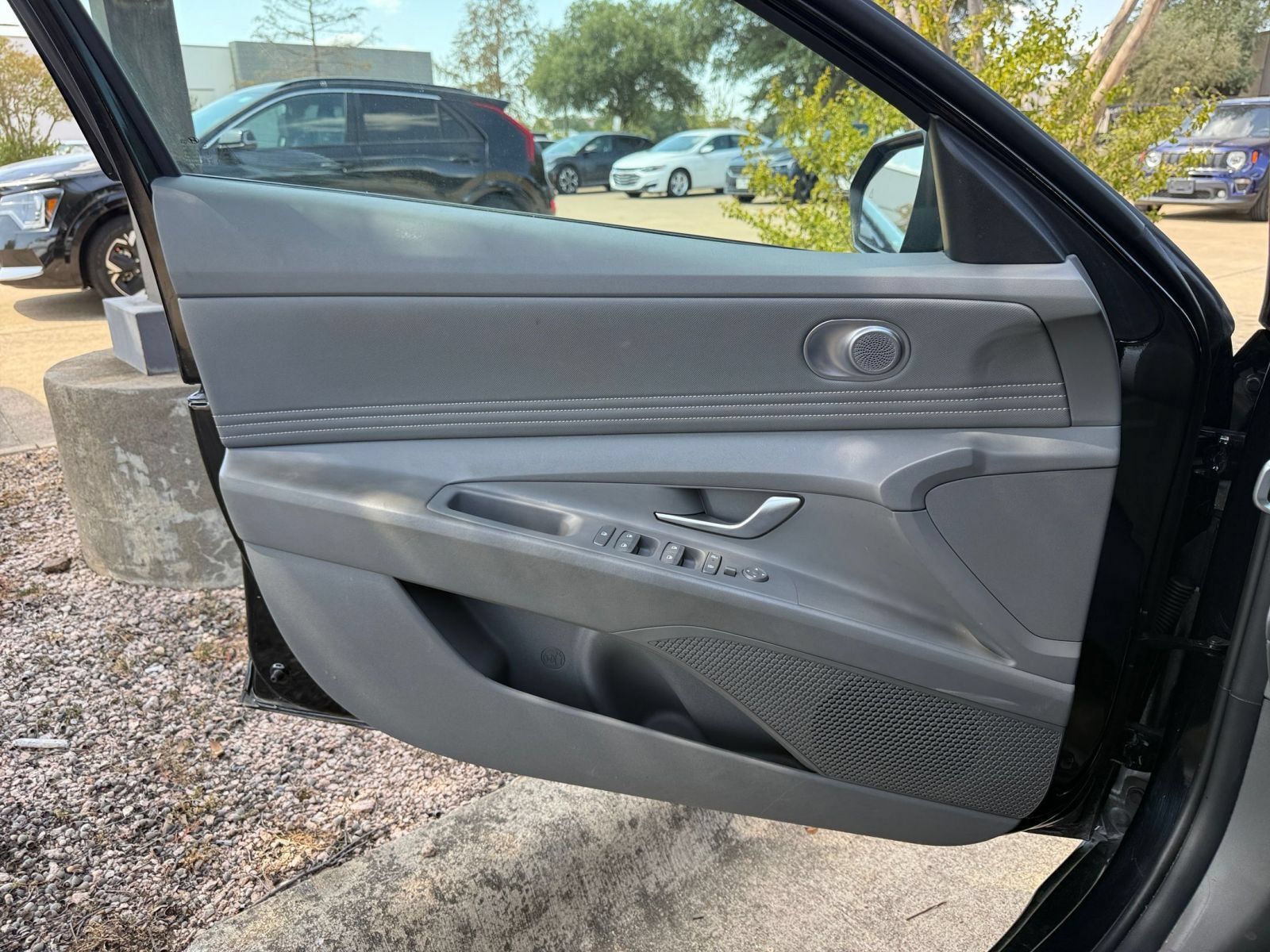 Used 2026 Hyundai Elantra Sport FWD image 18