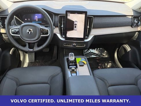 Certified 2025 Volvo XC90 B6 Plus AWD/4WD image 15