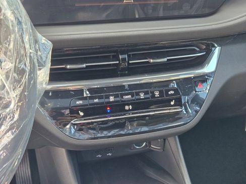 New 2026 Buick Envista Sport Touring FWD image 36
