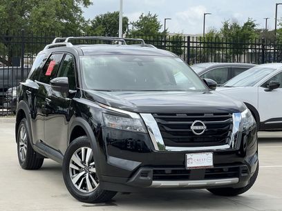Certified 2025 Nissan Pathfinder SL