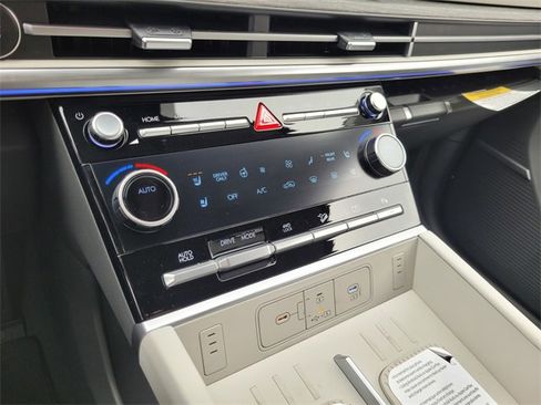 New 2026 Hyundai Santa Fe Limited image 19