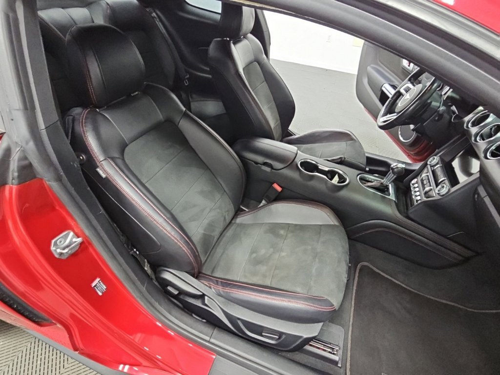 Used 2022 Ford Mustang GT Premium w/ Equipment Group 401A RWD image 30