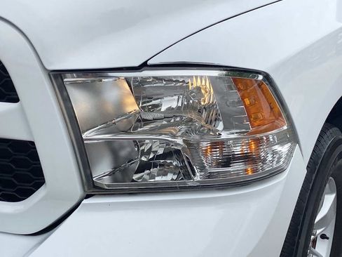 Used 2018 RAM 1500 Express RWD image 11