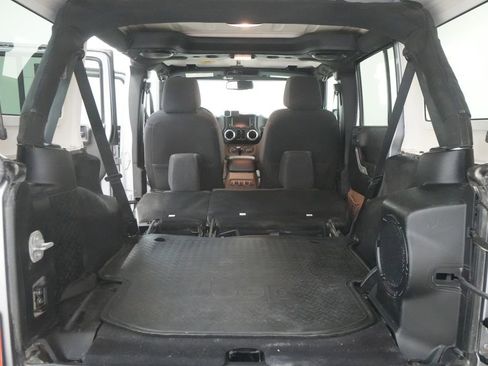 Used 2013 Jeep Wrangler Unlimited Rubicon w/ Dual Top Group image 21