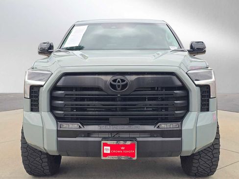 Used 2024 Toyota Tundra Limited AWD/4WD image 8