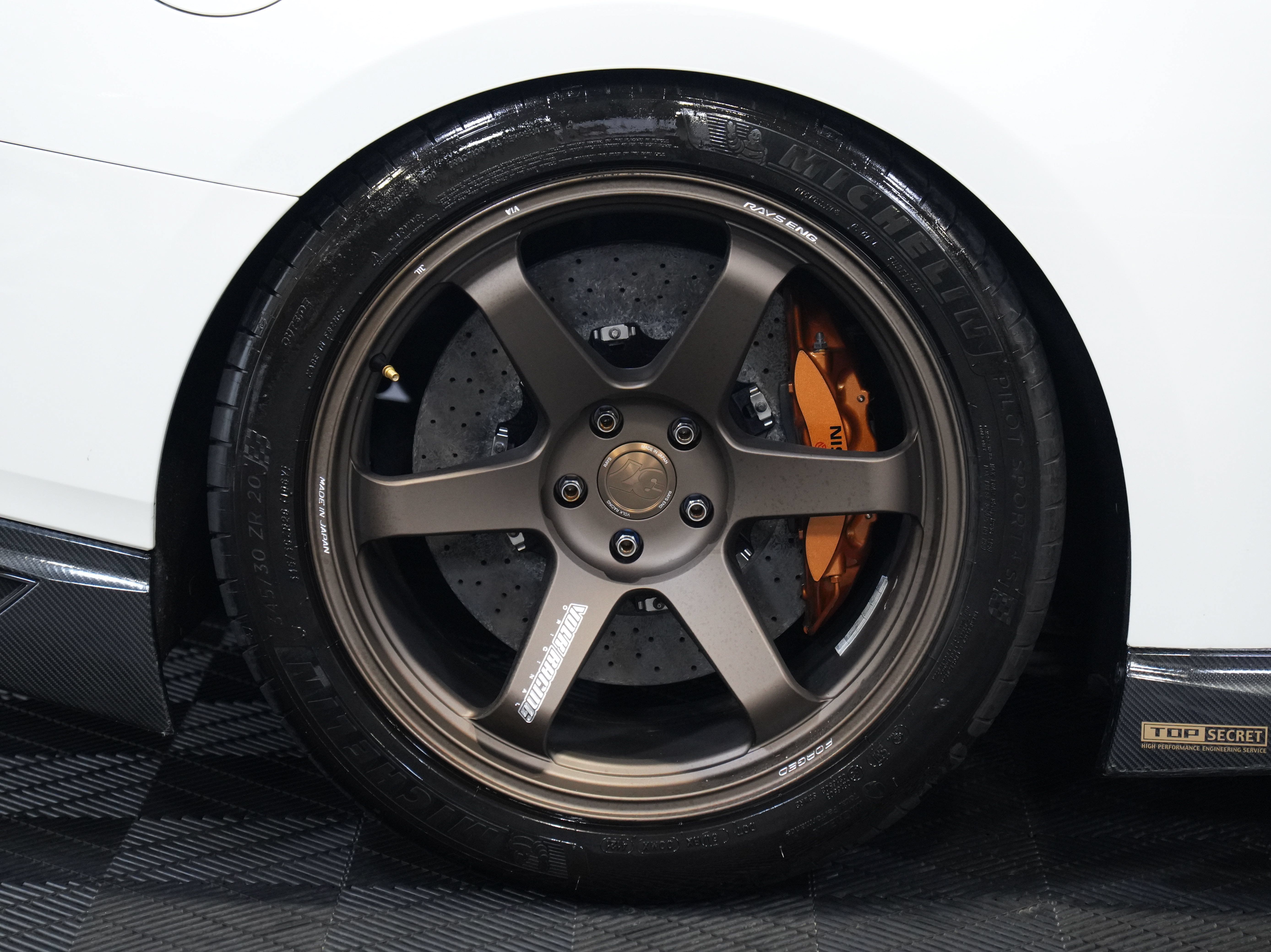Used 2017 Nissan GT-R Premium AWD/4WD image 53