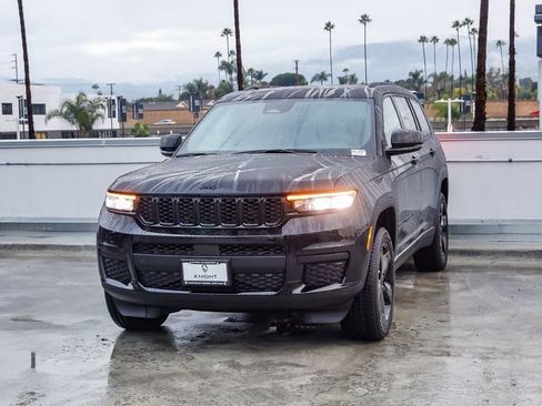 New 2025 Jeep Grand Cherokee L Altitude image 4