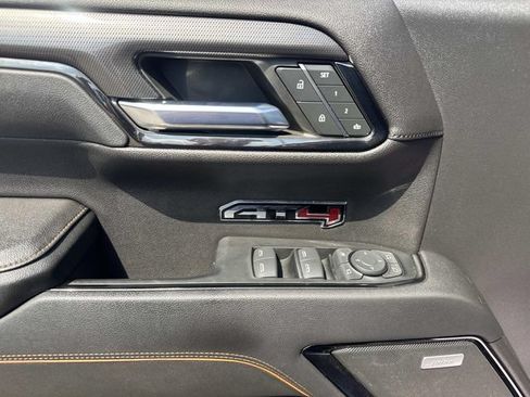 Used 2023 GMC Sierra 1500 AT4 w/ AT4 Premium Package AWD/4WD image 19