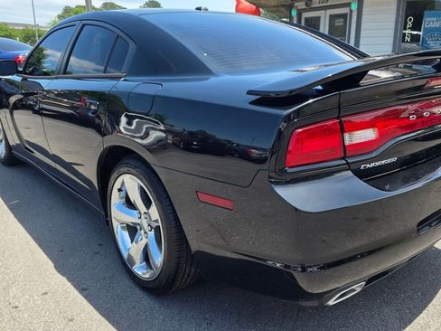 Used 2014 Dodge Charger R/T RWD image 7