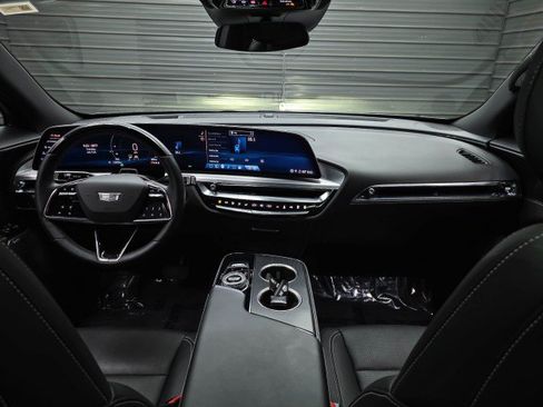 Used 2024 Cadillac Lyriq Sport AWD/4WD image 12