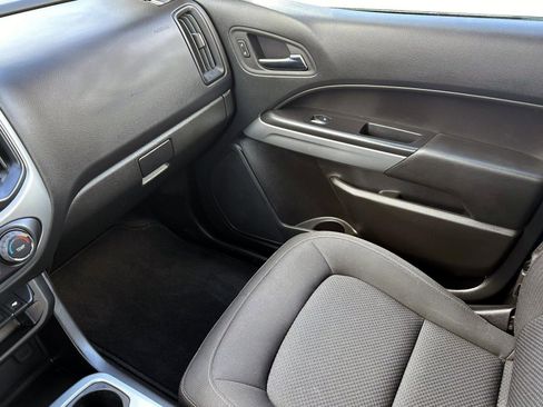 Certified 2022 Chevrolet Colorado LT w/ LT Convenience Package image 28