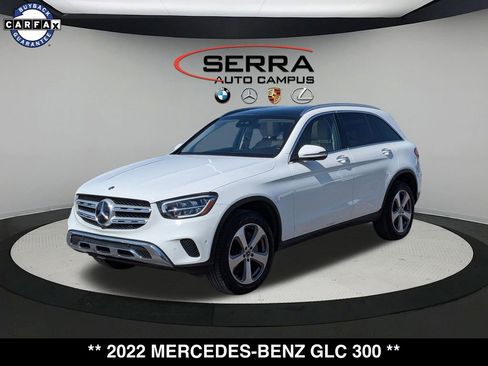 Used 2022 Mercedes-Benz GLC 300 4MATIC image 1