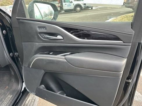 Used 2021 Cadillac Escalade ESV Sport w/ LPO, Illumination Package image 19