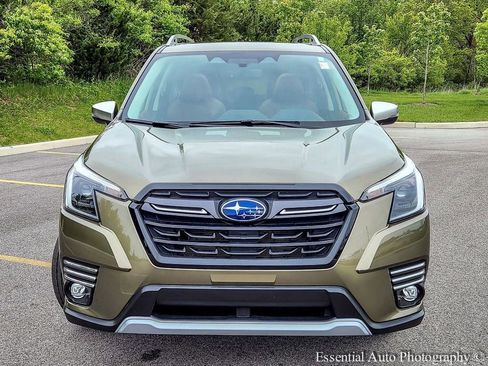 Used 2024 Subaru Forester Touring w/ POP Package 3 AWD/4WD image 4