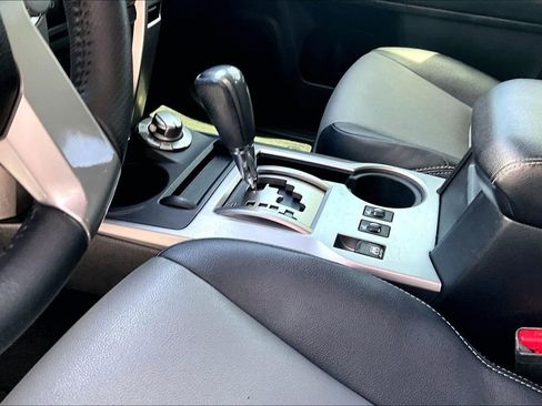 Used 2019 Toyota 4Runner SR5 Premium AWD/4WD image 18