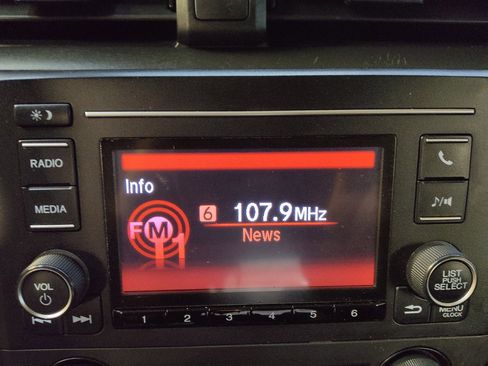 Used 2019 Honda Civic LX image 25