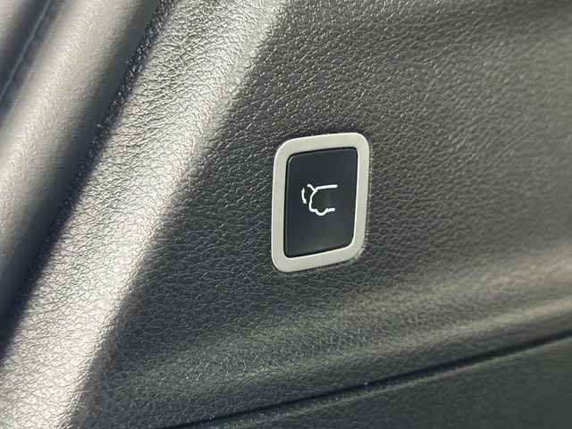 Used 2019 Chrysler Pacifica Touring Plus w/ S Appearance Package FWD image 22