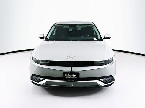 Used 2024 Hyundai Ioniq 5 SEL image 2