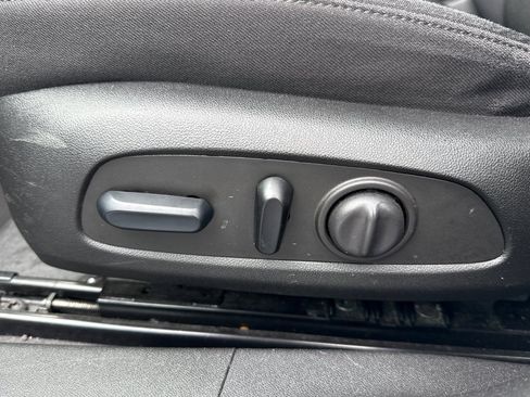 Used 2023 Chevrolet Malibu LT FWD image 18