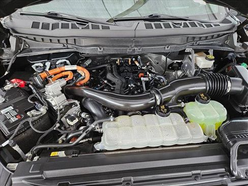 Used 2024 Ford F150 Platinum w/ Equipment Group 703A Plus AWD/4WD image 27