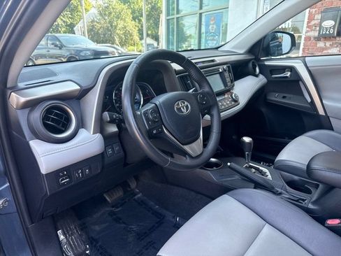 Used 2013 Toyota RAV4 Limited AWD/4WD image 10