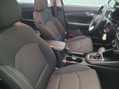 Used 2021 Kia Forte LXS image 21