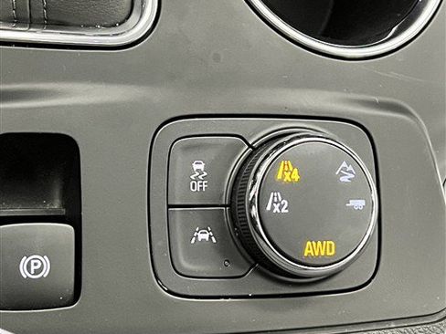 Used 2020 Chevrolet Traverse Premier w/ Redline Edition AWD/4WD image 34