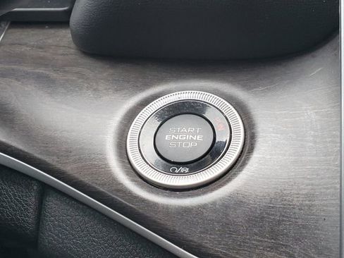 Used 2023 Jeep Grand Cherokee L Limited image 21