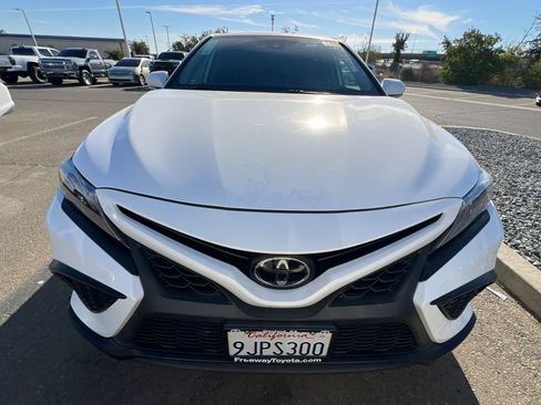 Certified 2024 Toyota Camry SE FWD image 3
