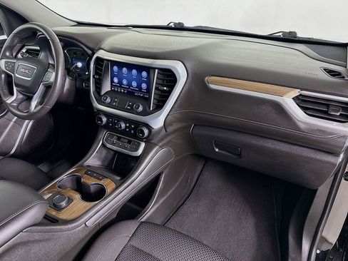 Used 2023 GMC Acadia SLE image 28