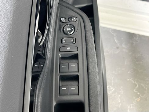 Used 2023 Honda Odyssey Elite image 18