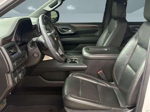 Used 2021 Chevrolet Tahoe LT w/ LT Signature Package RWD image 5