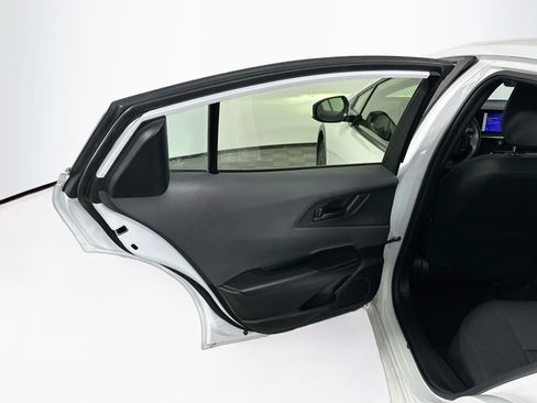 Used 2024 Toyota Prius LE FWD image 27